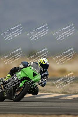 media/Nov-15-2025-Race Pace (Sat) [[8de605a2d8]]/Non Verified Riders (1st 20 Minutes)/Turn 4 (1010am)/